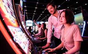Dasbor multisport dan antarmuka permainan score303